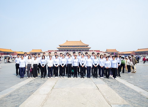 华体会官方版网站登录入口-华体会(中国)
组织开展走进故宫博物院活动